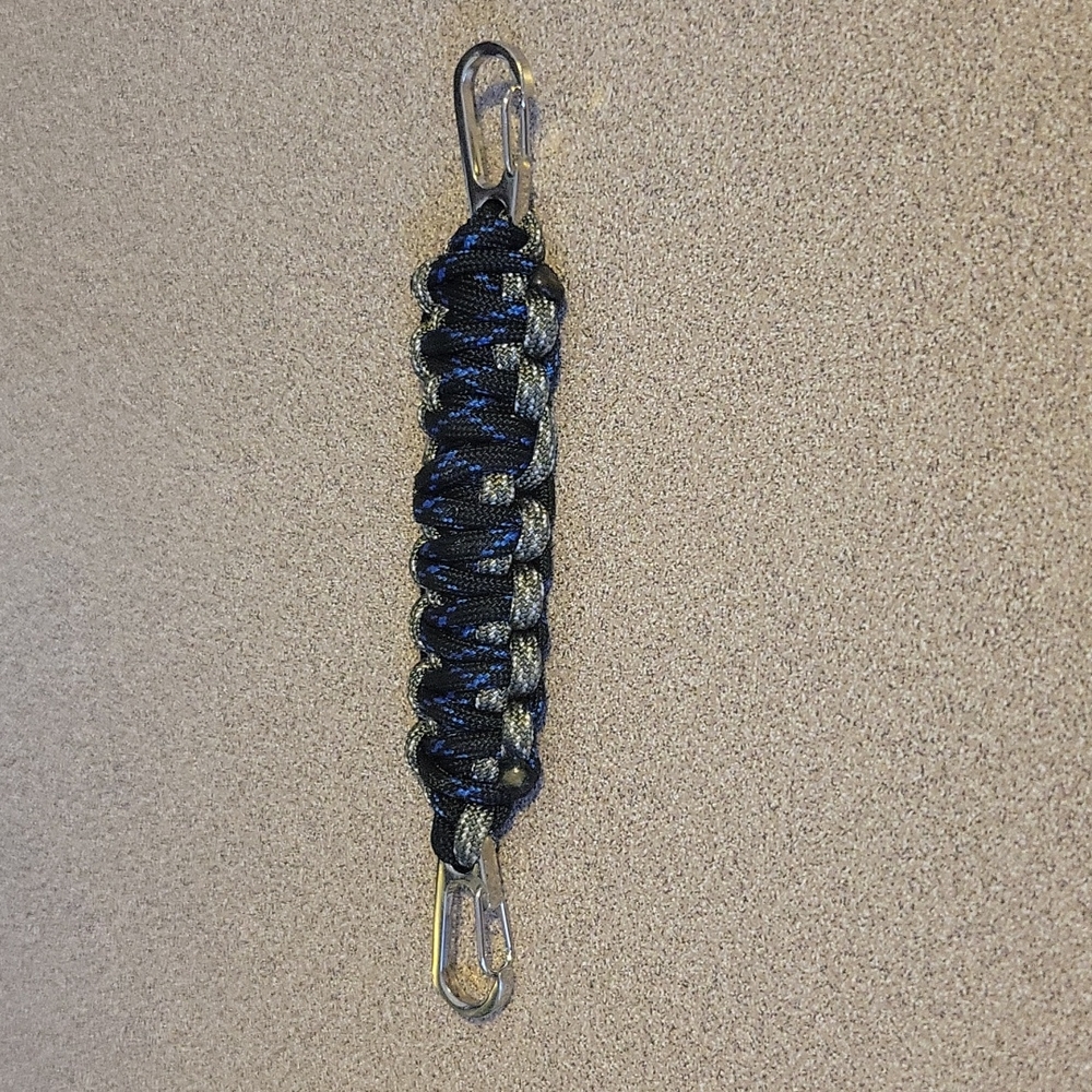Quick release paracord Keychain